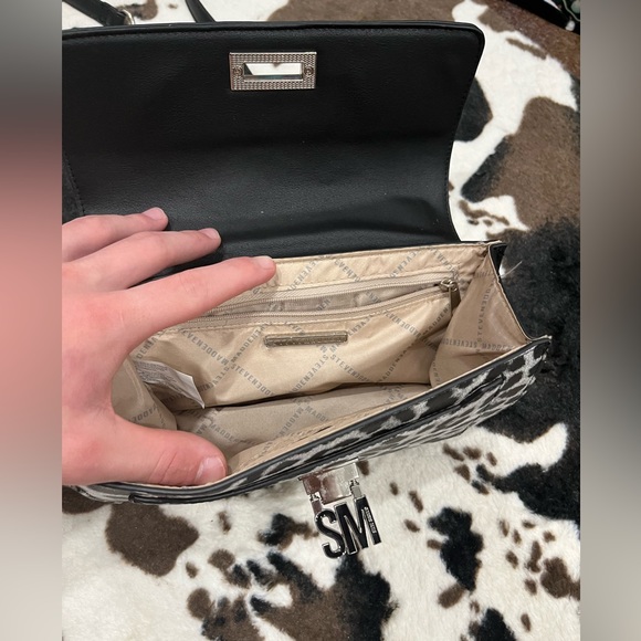 Steve Madden cross body - Picture 2 of 2